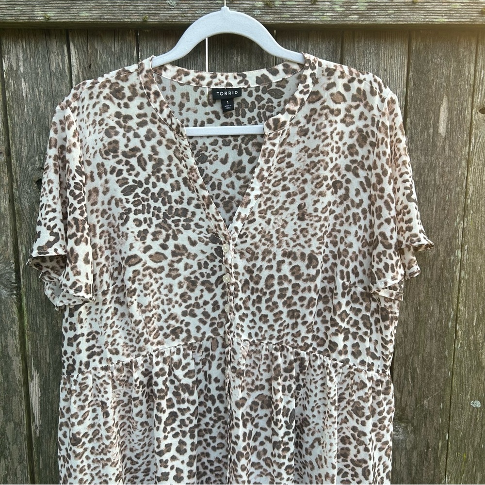 Torrid Hi Low Tunic Button Up Tunic Size 1 - image 2